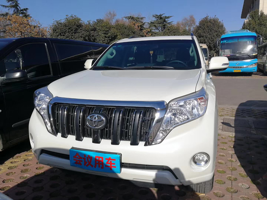 會(huì)議用車(chē)